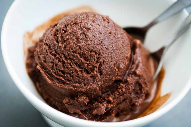 巧克力冰沙冰冻果子露冰淇淋的配方