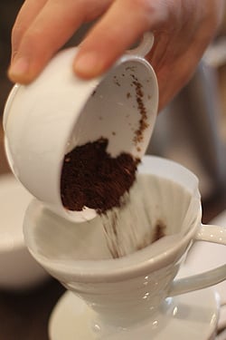 在过滤咖啡粉