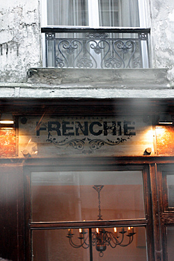巴黎的一家法国餐厅