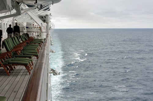 甲板和海洋
